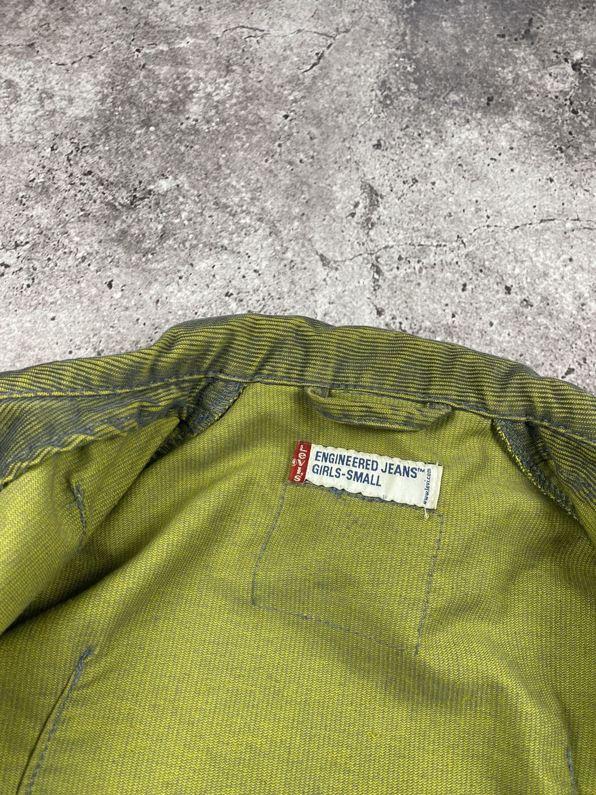 Levi's VINTAGE LEVIS TOXIC CORDUROY POCKET JACKET VERY RARE ARCHIVE Size S / US 4 / IT 40 - 6 Thumbnail