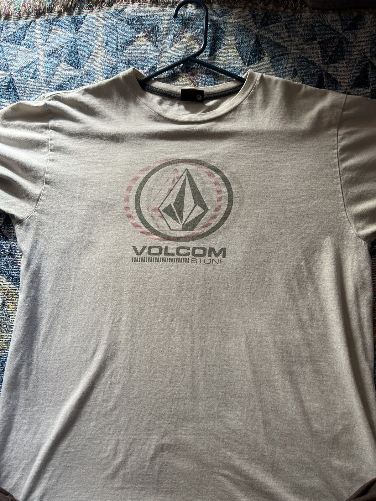 Volcom Volcom cream t-shirt Size US L / EU 52-54 / 3 - 1 Thumbnail