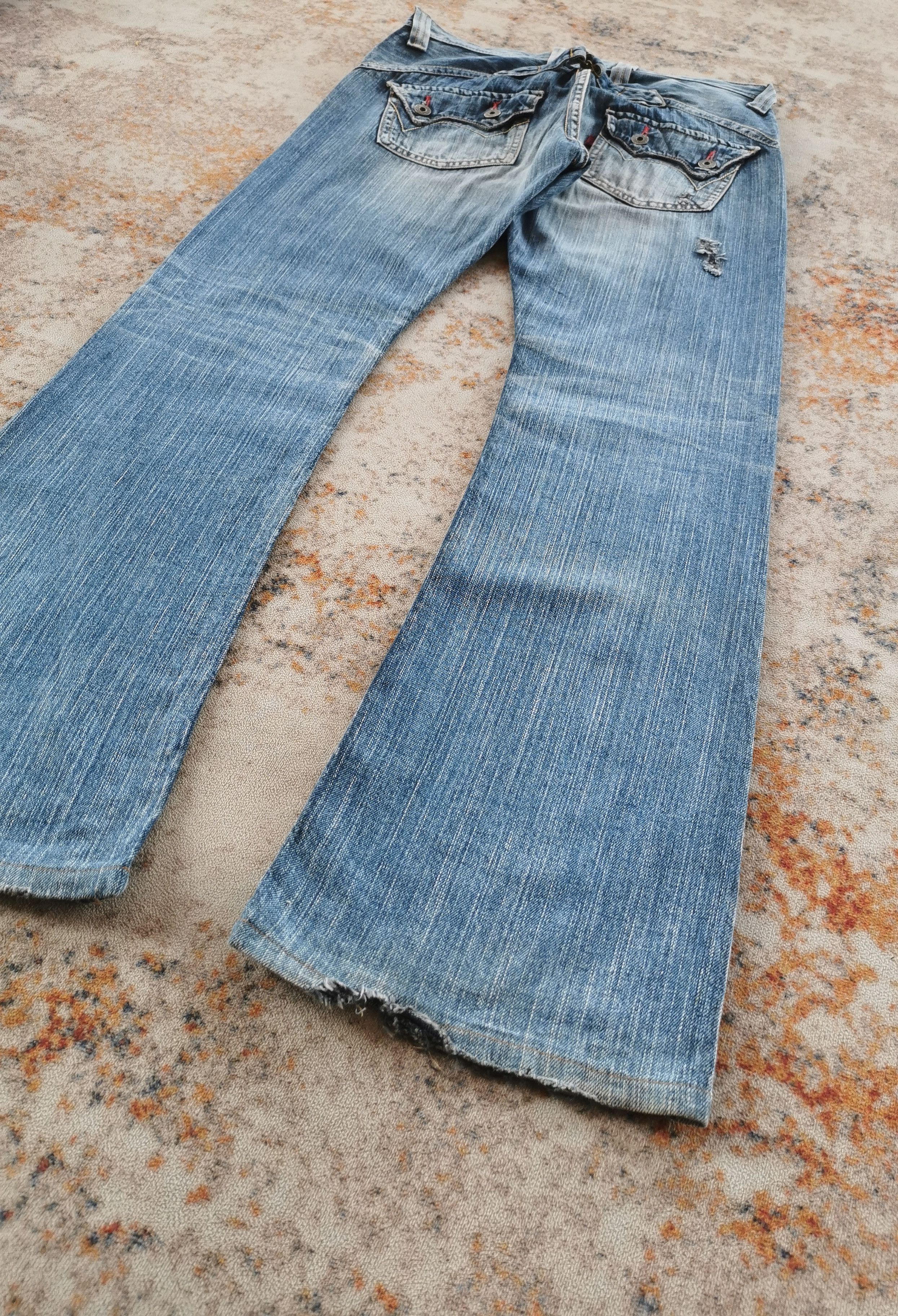 Edwin Rare Edwin Distressed Twisted flared Jeans Size 31x32 Size US 31 - 4 Thumbnail