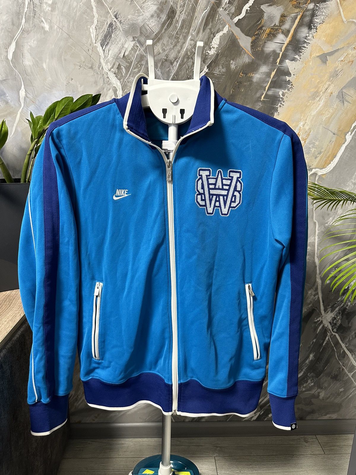 Nike Vintage Nike Sportswear Y2K Nylon Track Jacket Retro Swoosh Size US M / EU 48-50 / 2 - 1 Thumbnail