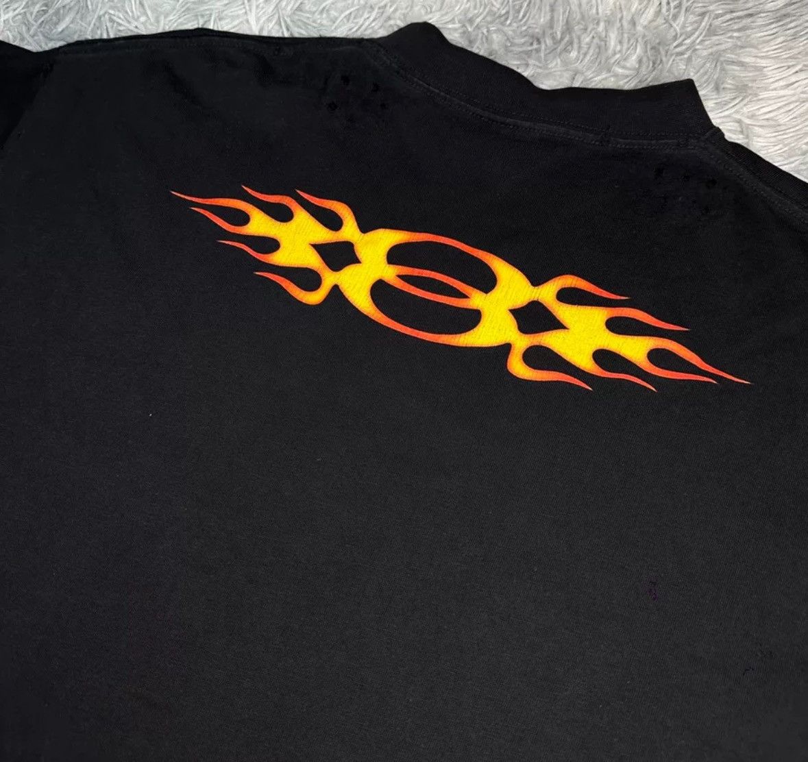 Balenciaga Balenciaga 24fw destroys old flame short sleeved shirt Size US S / EU 44-46 / 1 - 3 Thumbnail