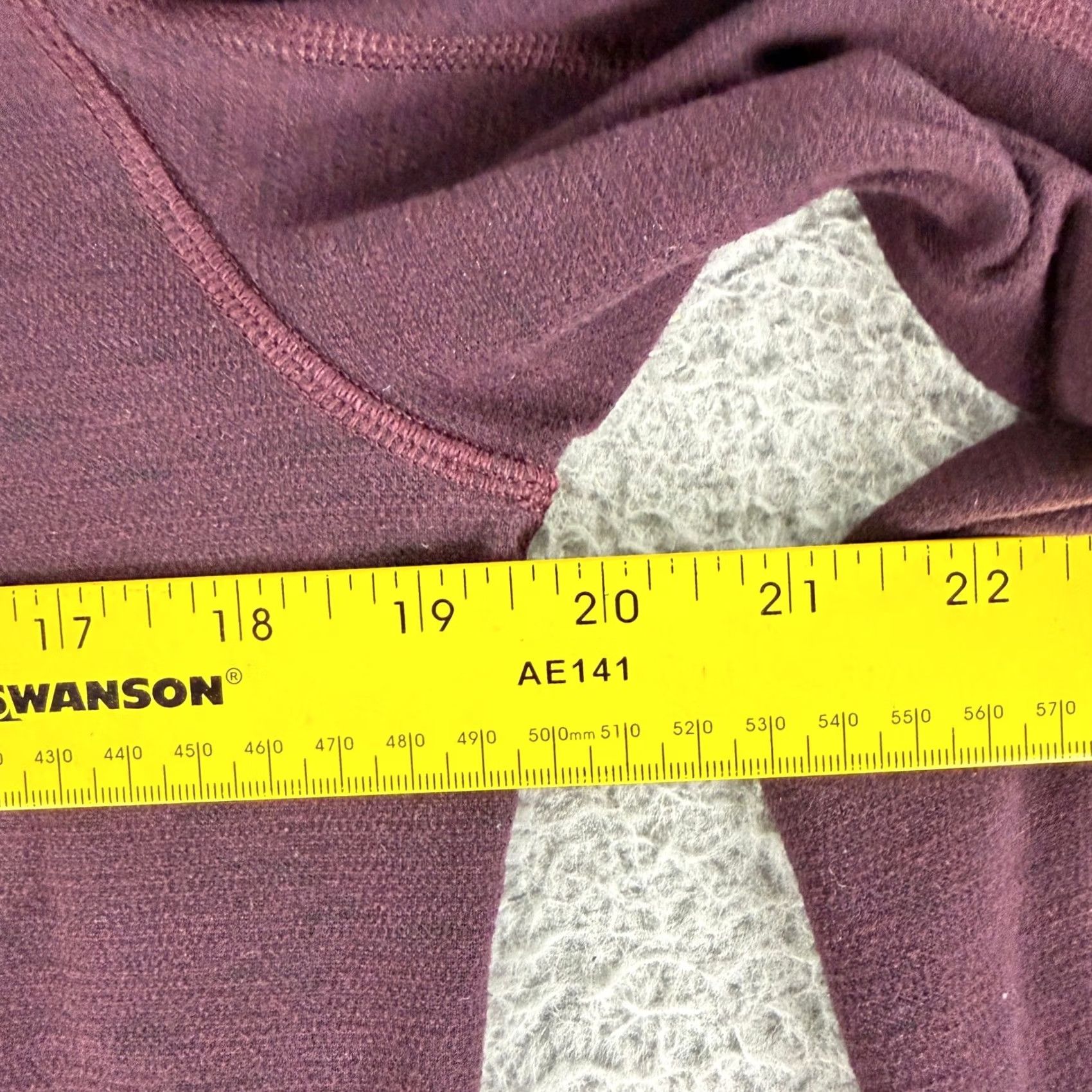 Lululemon Lululemon Sweatshirt Mens Medium Burgundy Zip Pocket Crew Neck Athletic All Seasons Size US M / EU 48-50 / 2 - 5 Thumbnail