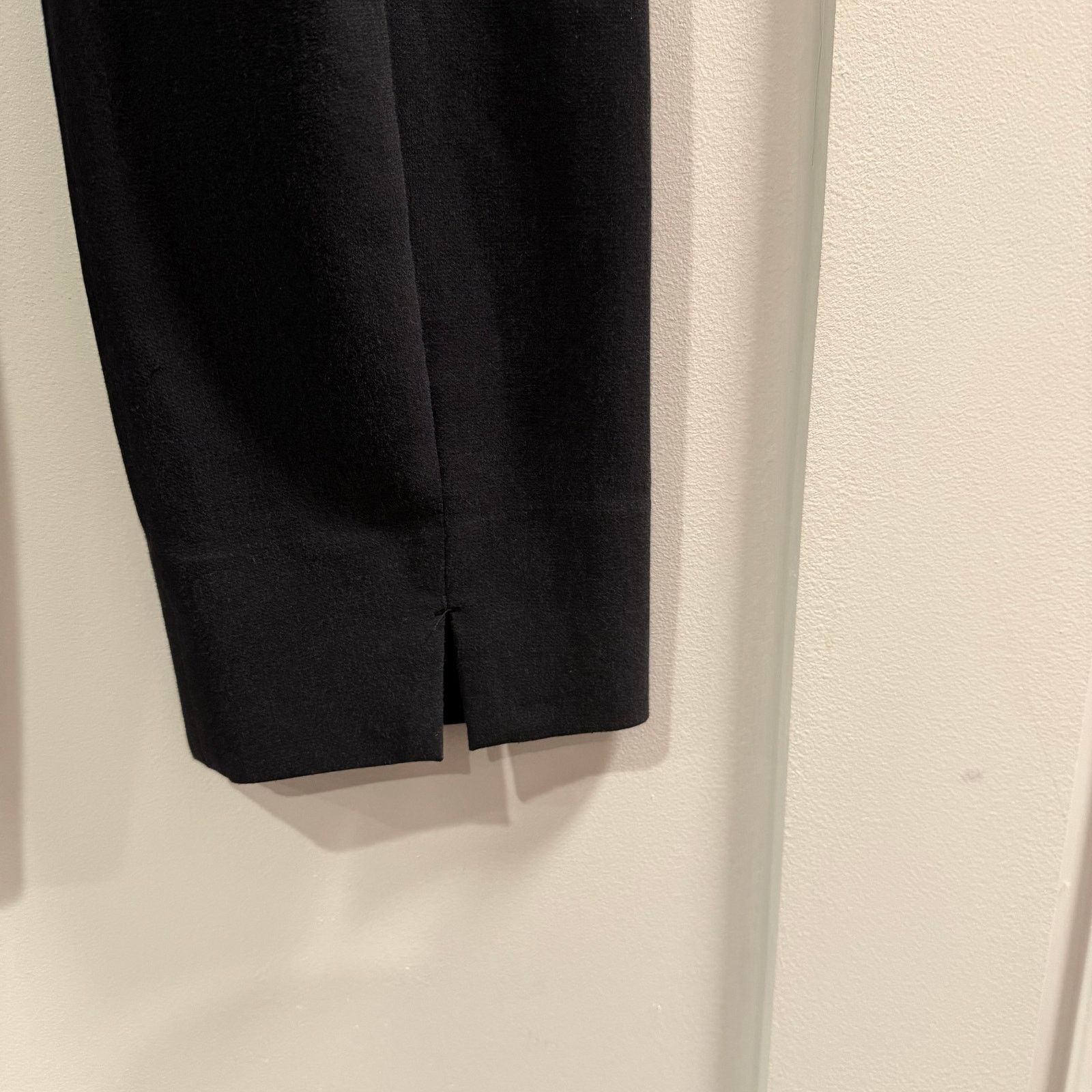 Vince Vince Women’s Black Fitted Ankle Slacks Size S Size 28" / US 6 / IT 42 - 5 Thumbnail