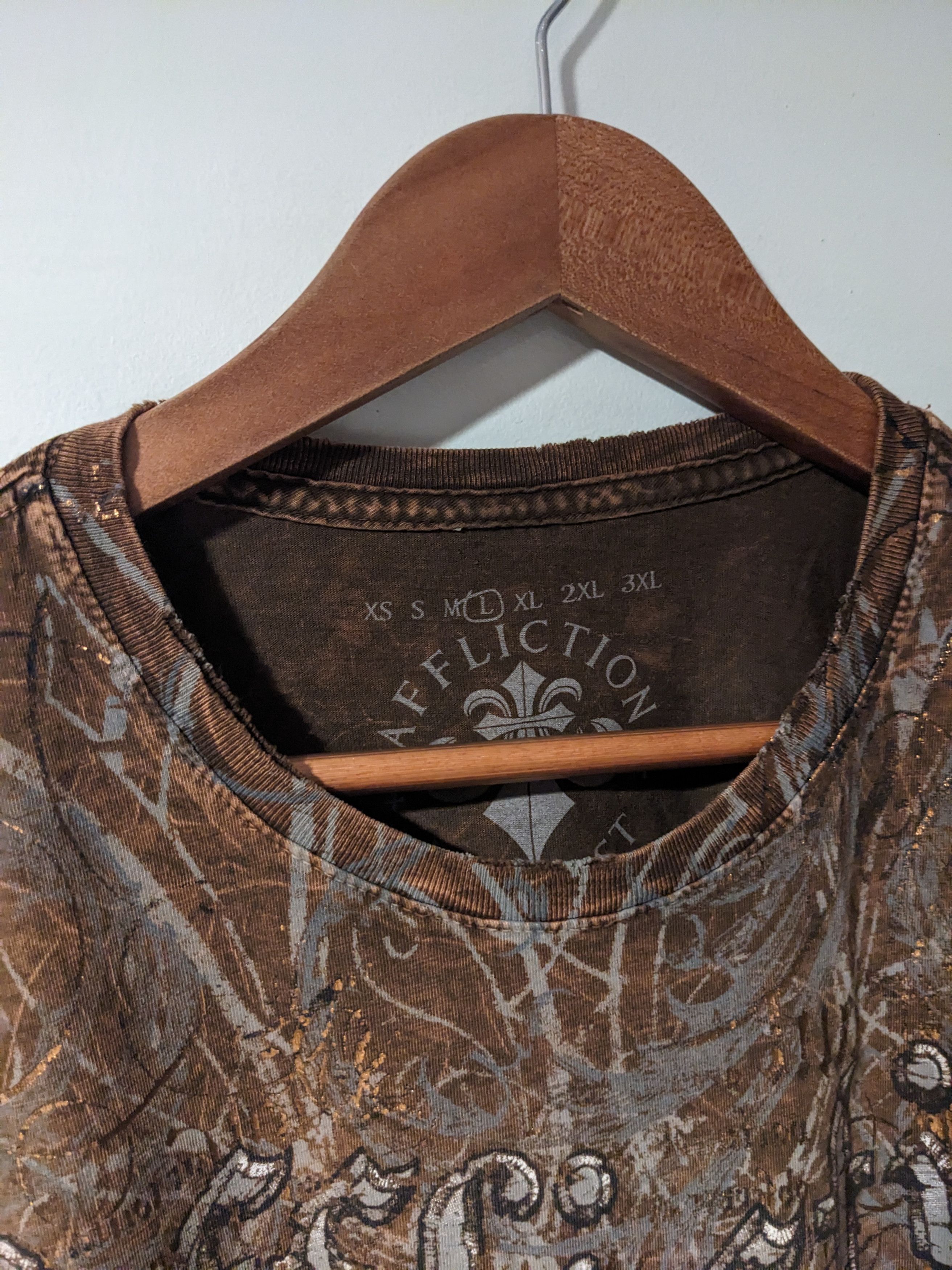 Affliction × Vintage Vintage Y2K Affliction MMA UFC Fighting Gold Foil T-Shirt Size US L / EU 52-54 / 3 - 4 Thumbnail