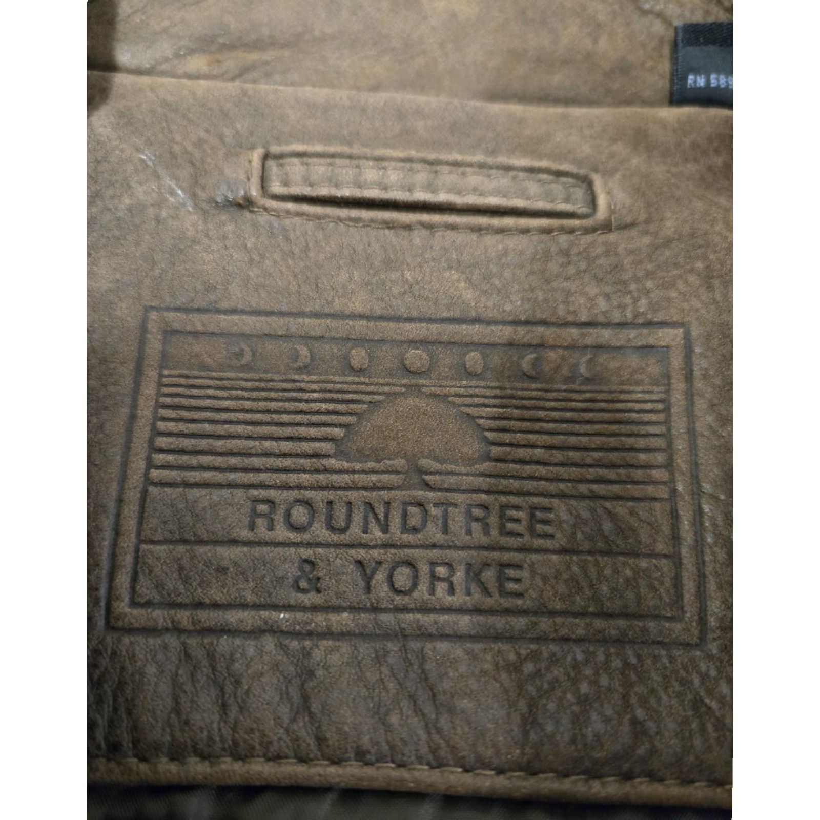 Roundtree & Yorke Roundtree & Yorke Leather Jacket Mens Large Brown Bomber Flight Ribbed Pockets Leather Bomber Jacket Mens L Brown Size US L / EU 52-54 / 3 - 5 Thumbnail
