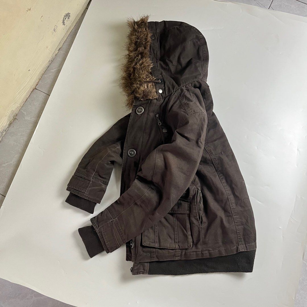 In The Attic In the attic fur jacket Size US L / EU 52-54 / 3 - 1 Thumbnail