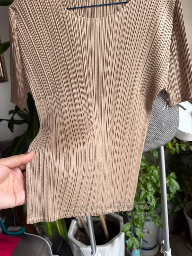 Issey Miyake Issey Miyake Moonlight Gold Crew Neck Short Sleeve Size L / US 10 / IT 46 - 2 Thumbnail