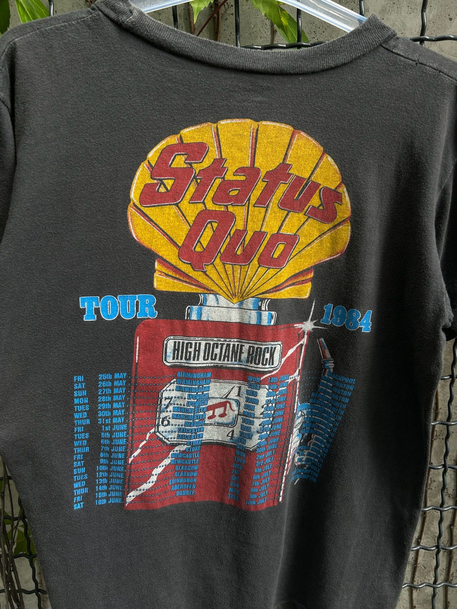Band Tees Vintage 1984 Status Quo End Of The Road Tour T-shirt Size US M / EU 48-50 / 2 - 14 Thumbnail