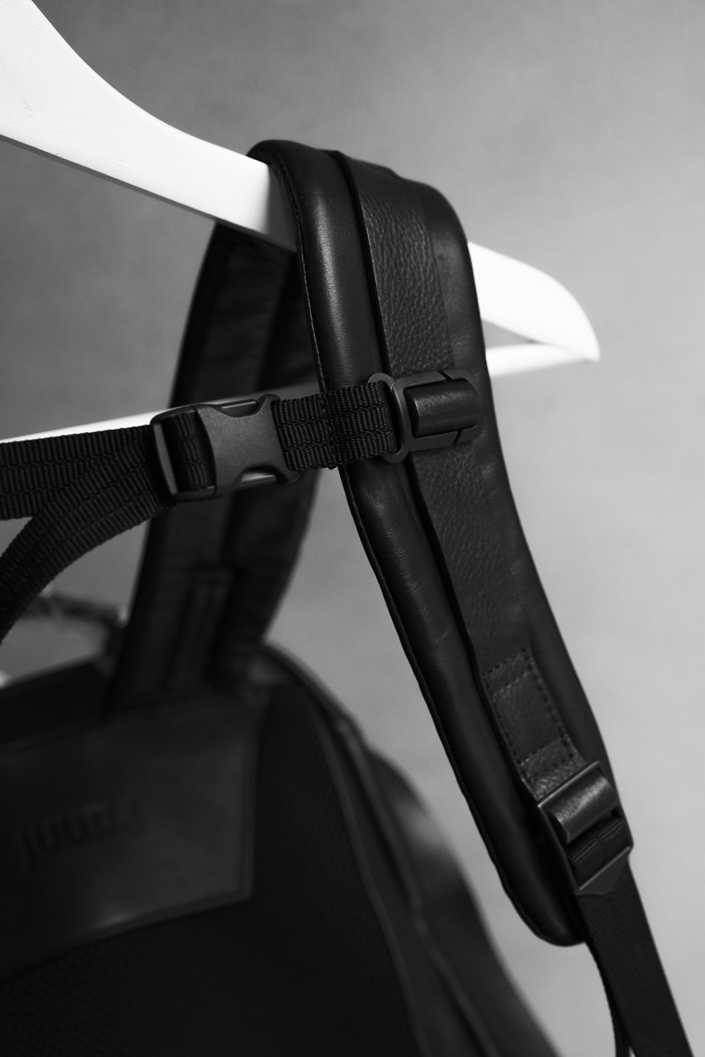 Juun.J JUUN.J Leather Backpack- Black Size ONE SIZE - 8 Thumbnail
