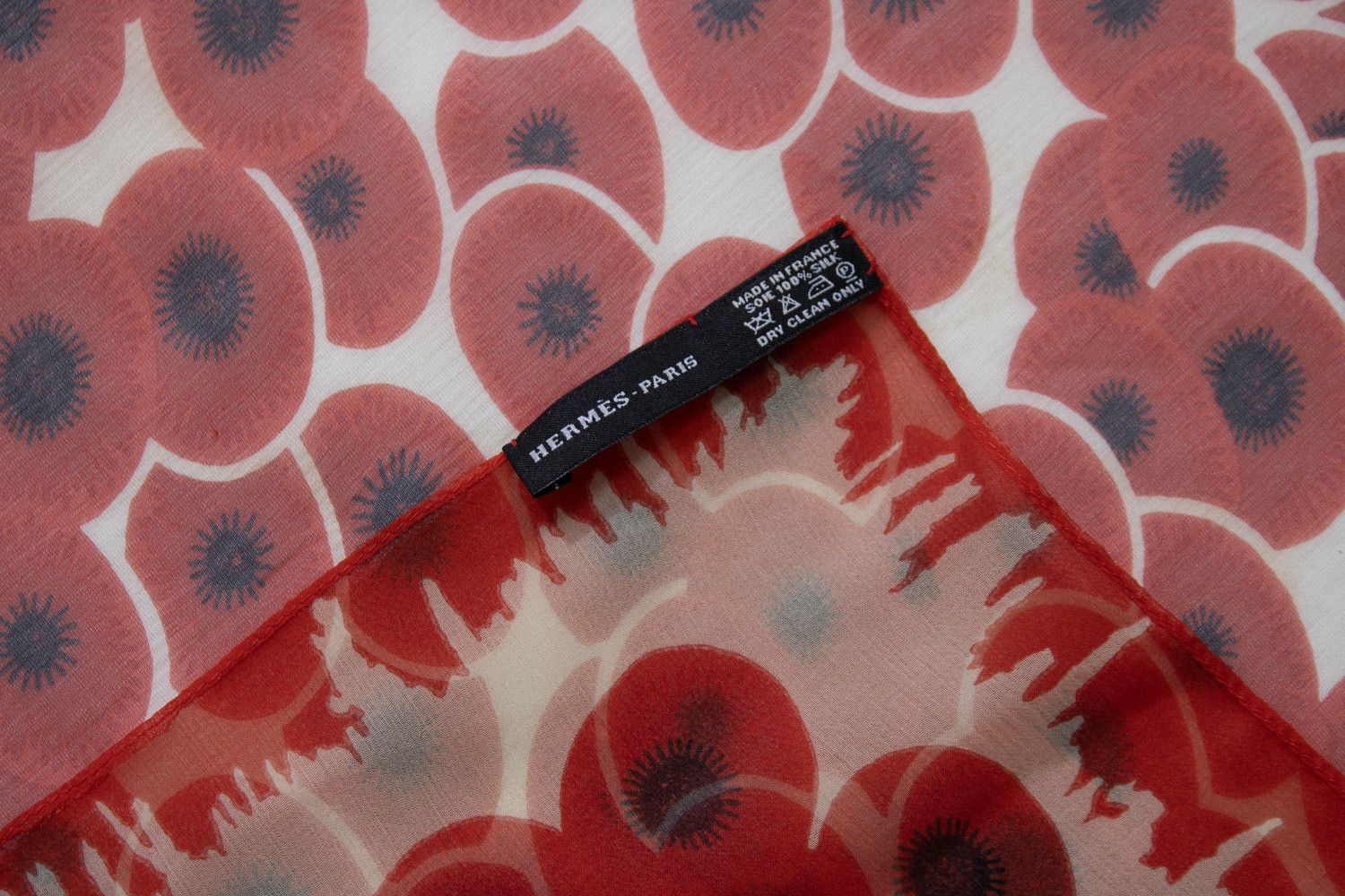 Hermes Hermes, red floral printed silk scarf Size ONE SIZE - 3 Thumbnail