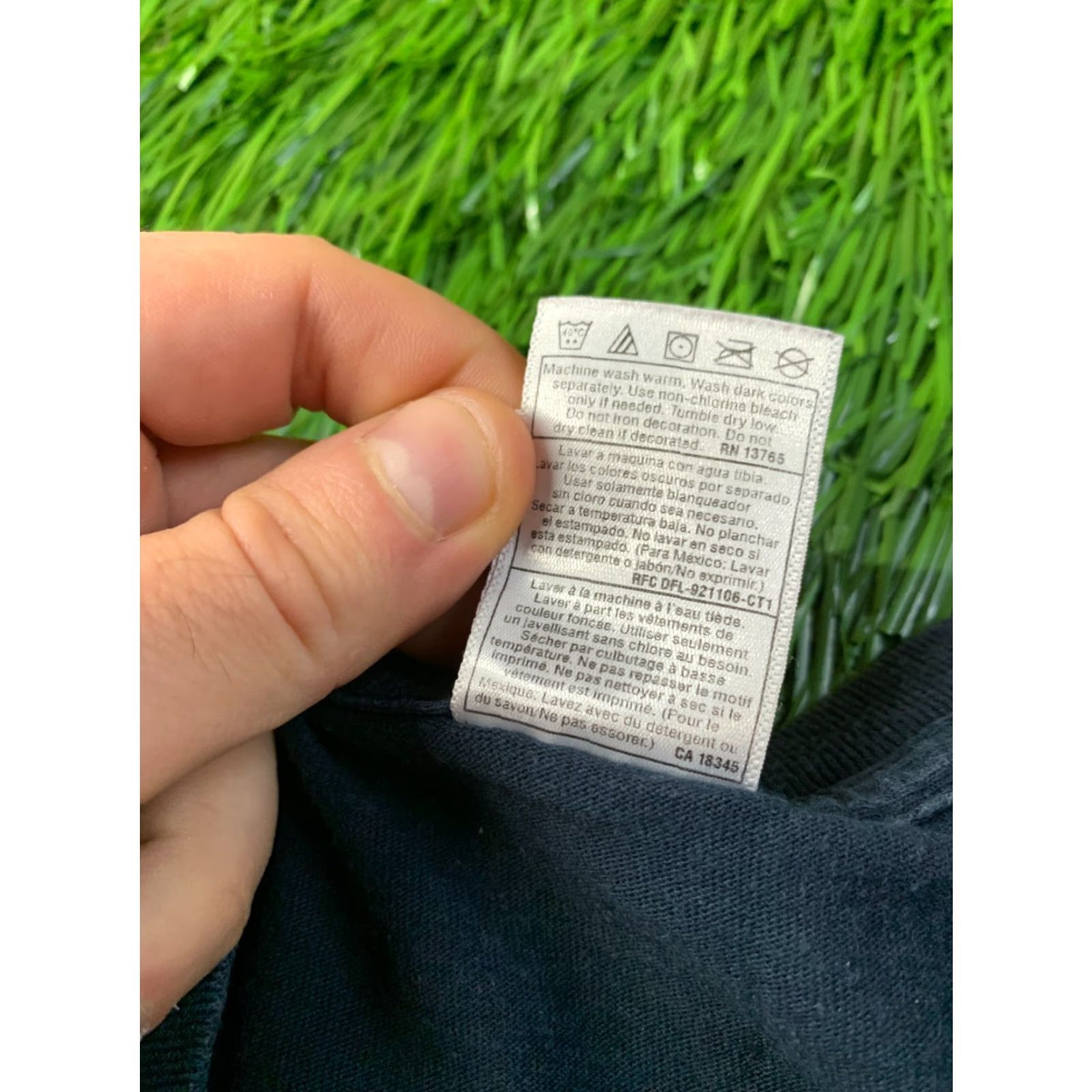 Fruit Of The Loom FAMILY GUY Stewie 2008 MEN Shirt XL Black Fruit of the Loom 100% Cotton Tee Cartoon Print Genders Mens Size US XL / EU 56 / 4 - 7 Thumbnail
