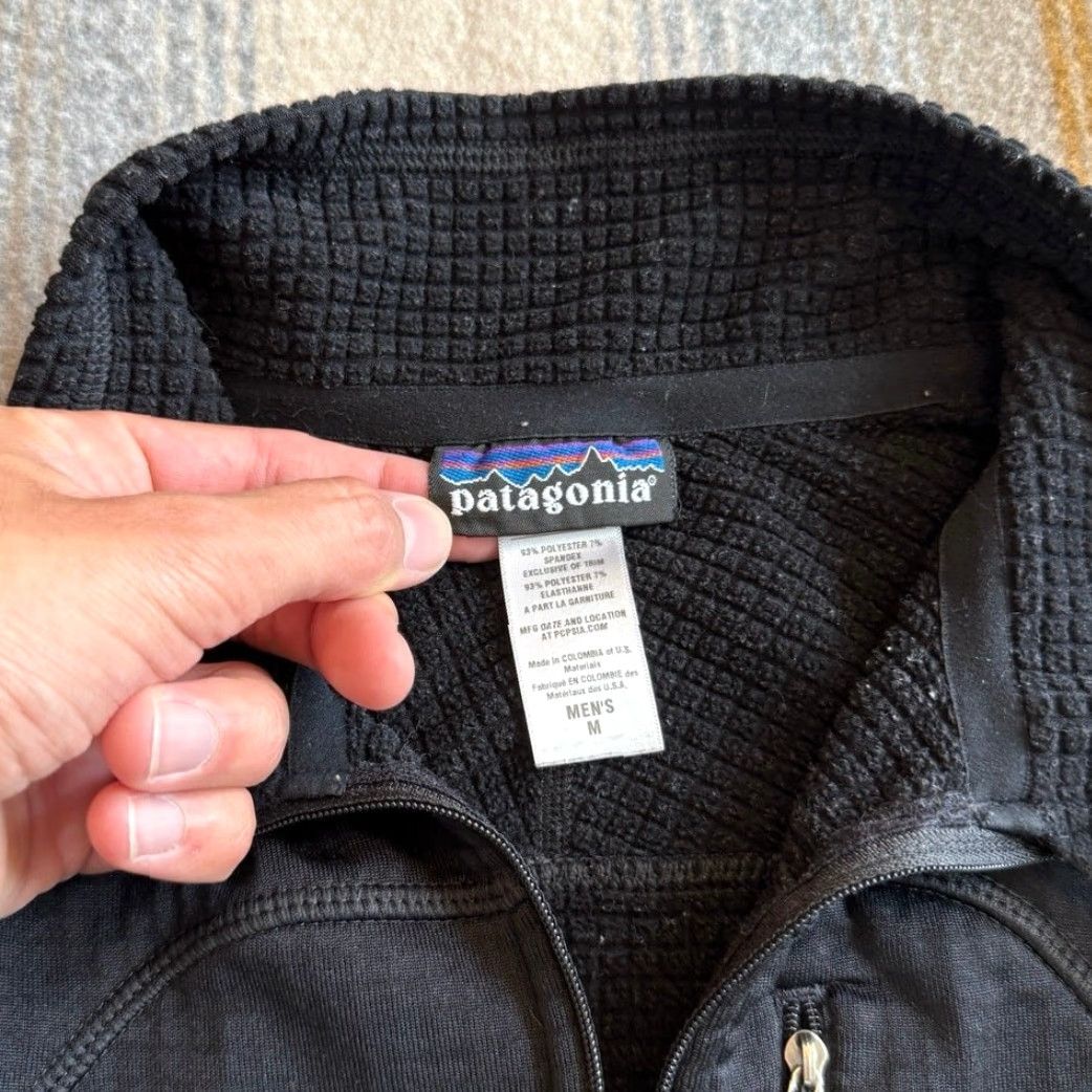 Patagonia VINTAGE Patagonia Regulator 1/4 Zip Fleece Pullover Men's Black M Pullover Zip Fleece Casual 90s Mens Size US M / EU 48-50 / 2 - 2 Thumbnail
