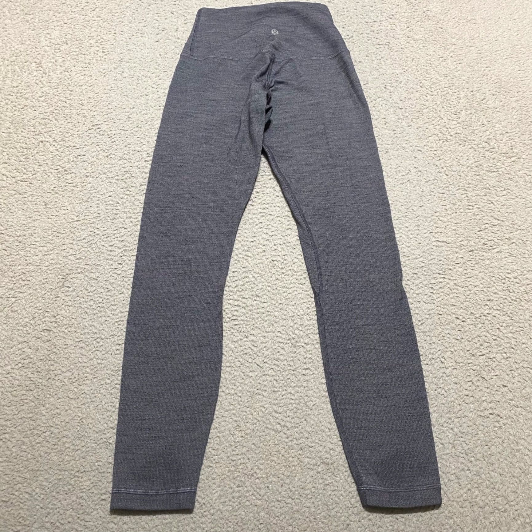 Lululemon Lululemon sz 4 Align Capri Leggings Heather Gray High Rise Skinny Womens Size 27" / US 4 / IT 40 - 2 Thumbnail