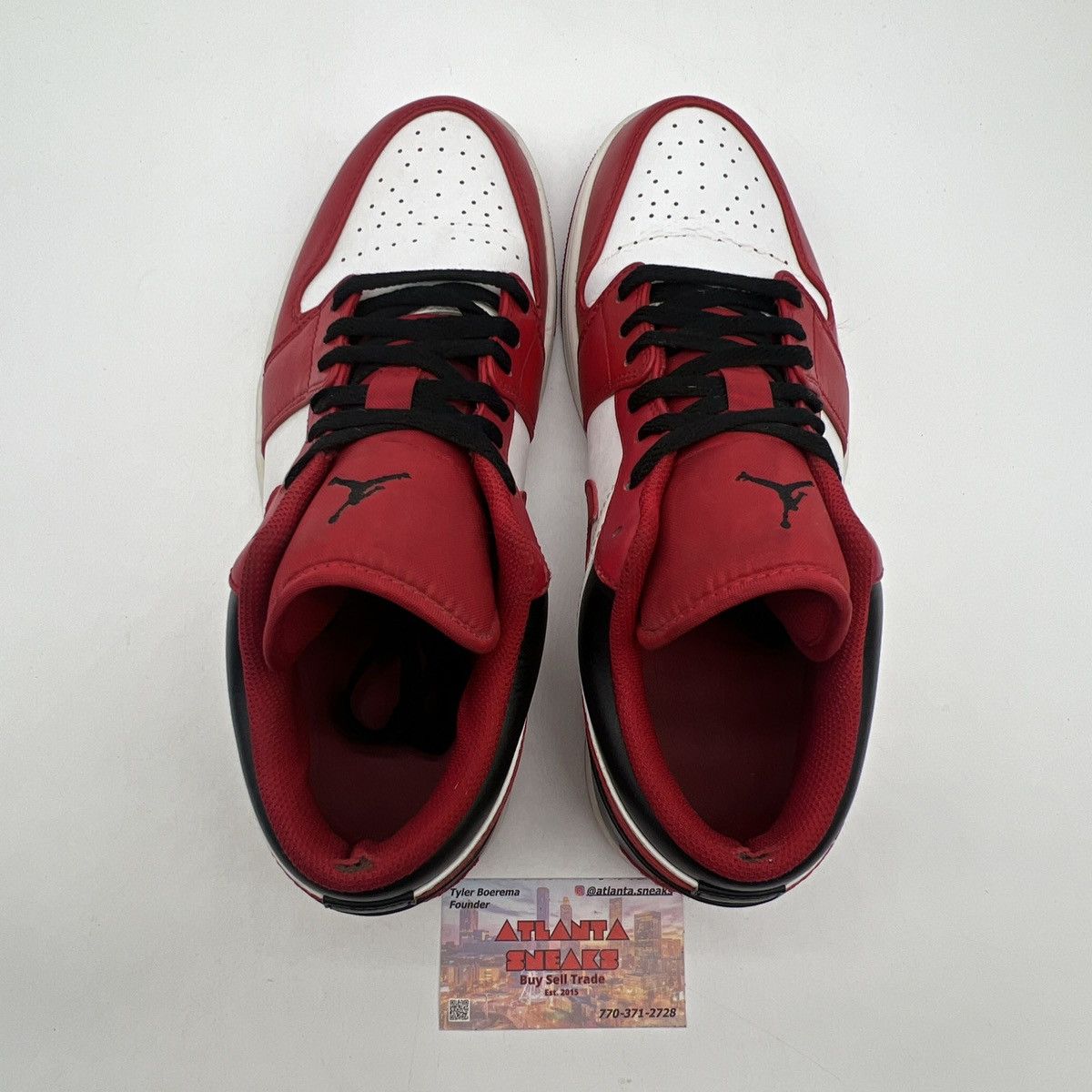 Nike Air Jordan 1 low reverse black toe Size US 10.5 / EU 43-44 - 6 Thumbnail