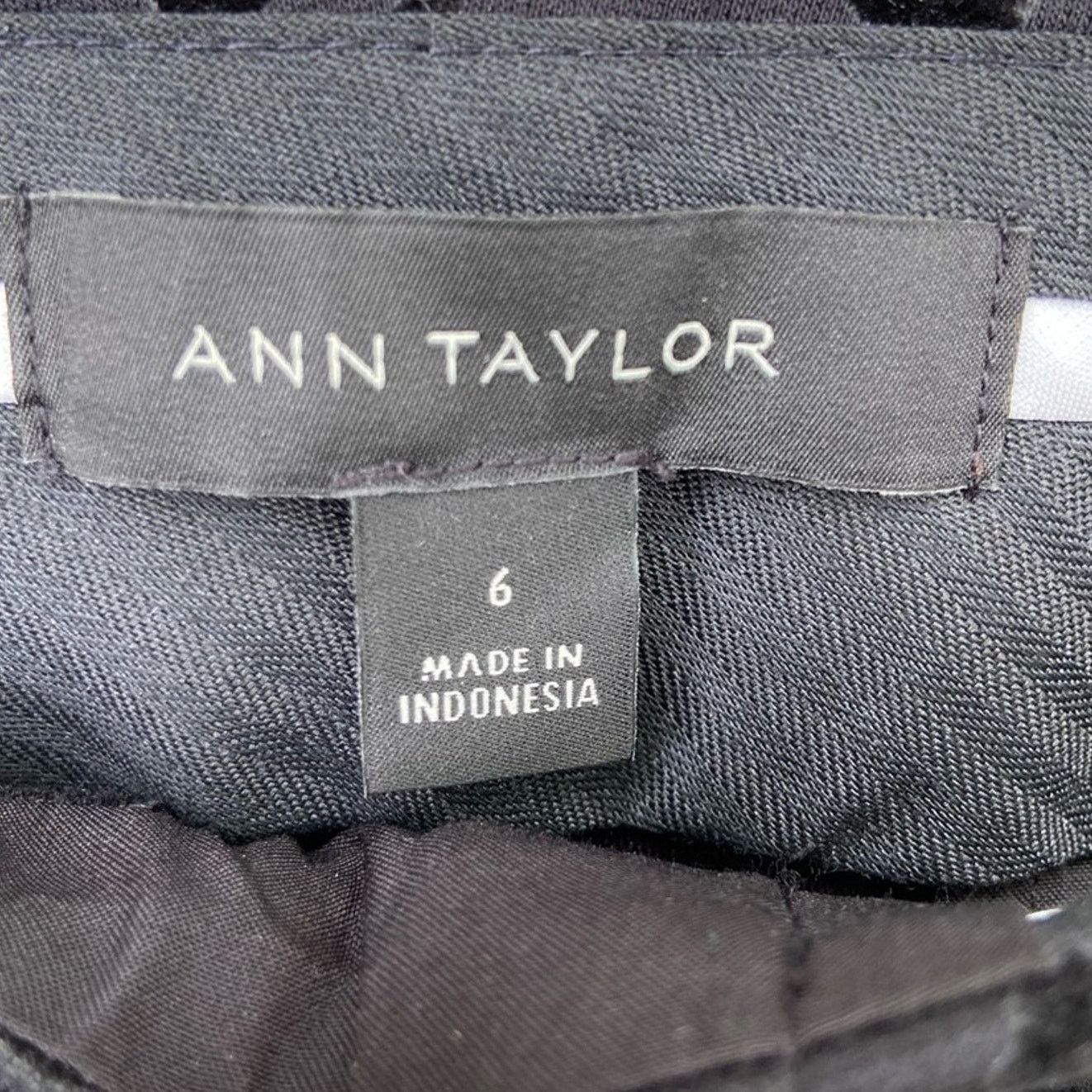 Ann Taylor Ann Taylor Size 6 Black Flocked Rayon Blend Velour Pants Size 28" / US 6 / IT 42 - 4 Thumbnail