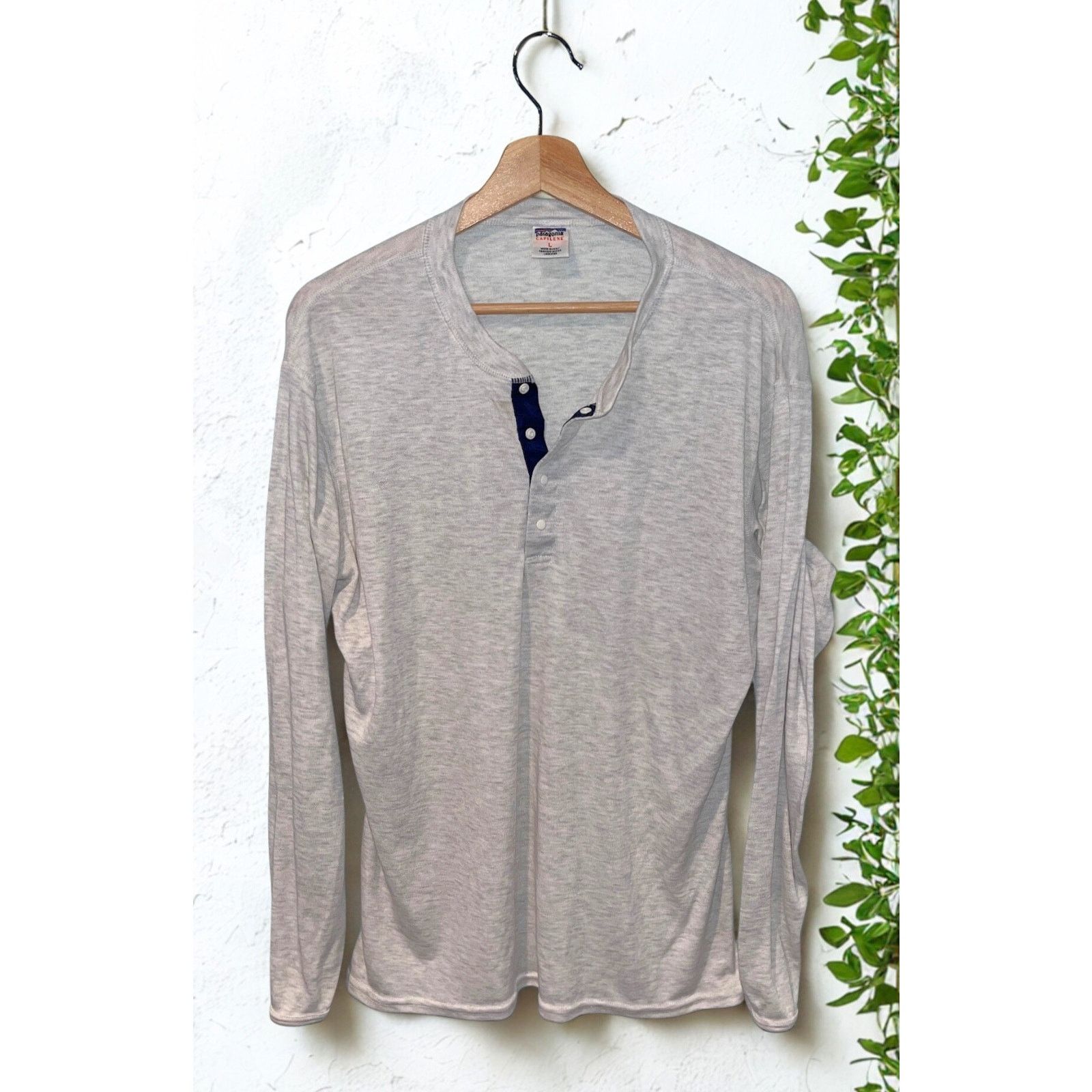 Patagonia Capilene Henley Shirt Sz. L Base Layer USA Vintage