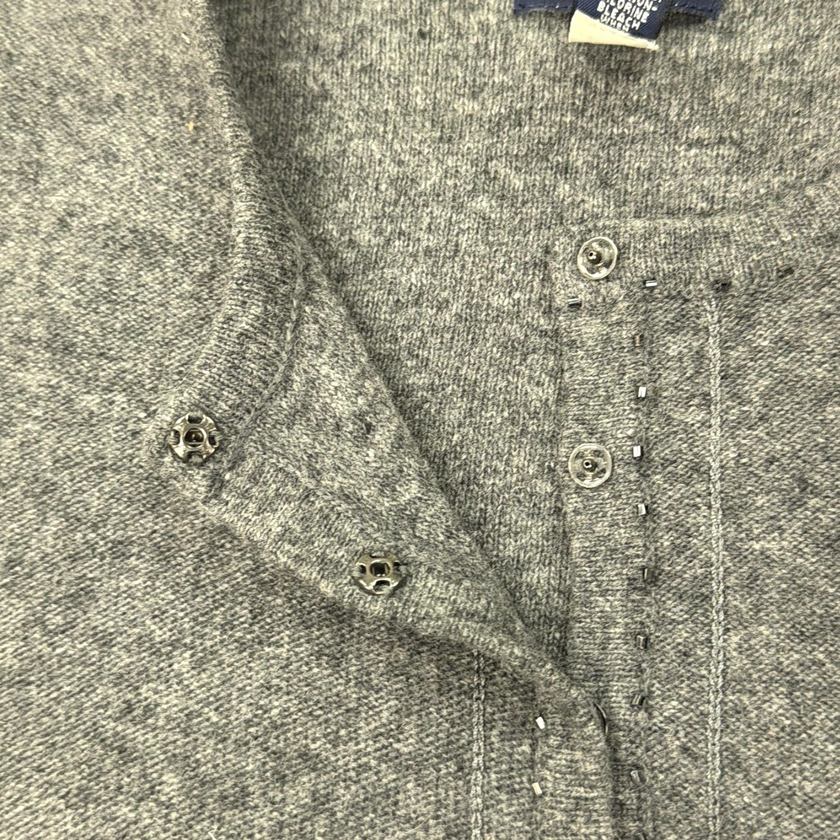 Gap VINTAGE Gap Cardigan Womens Small Gray Lambswool Beaded Button 90s Mens? Size S / US 4 / IT 40 - 3 Thumbnail