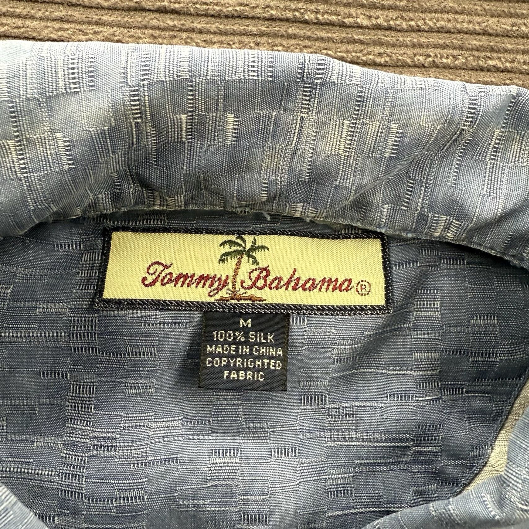 Tommy Bahama VINTAGE? No. Tommy Bahama Shirt Men Medium Silk Floral Print Short Sleeve Button Up Weekend Size US M / EU 48-50 / 2 - 3 Thumbnail