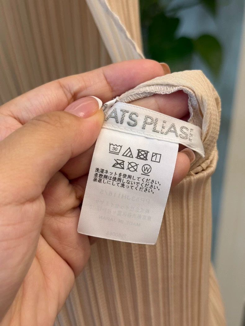 Issey Miyake Issey Miyake size:5 Beige pleated dress Size S / US 4 / IT 40 - 6 Thumbnail