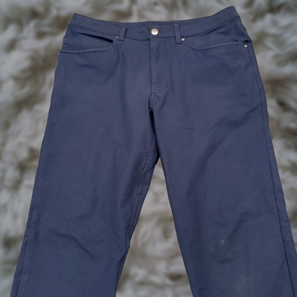 Lululemon Lululemon Pants Mens 32x29 Navy Blue ABC Classic Warpstreme Chino Performance Pant Straight Front Pockets Zipper Logo Button Men Regular 32in Inseam Size US 32 / EU 48 - 1 Thumbnail