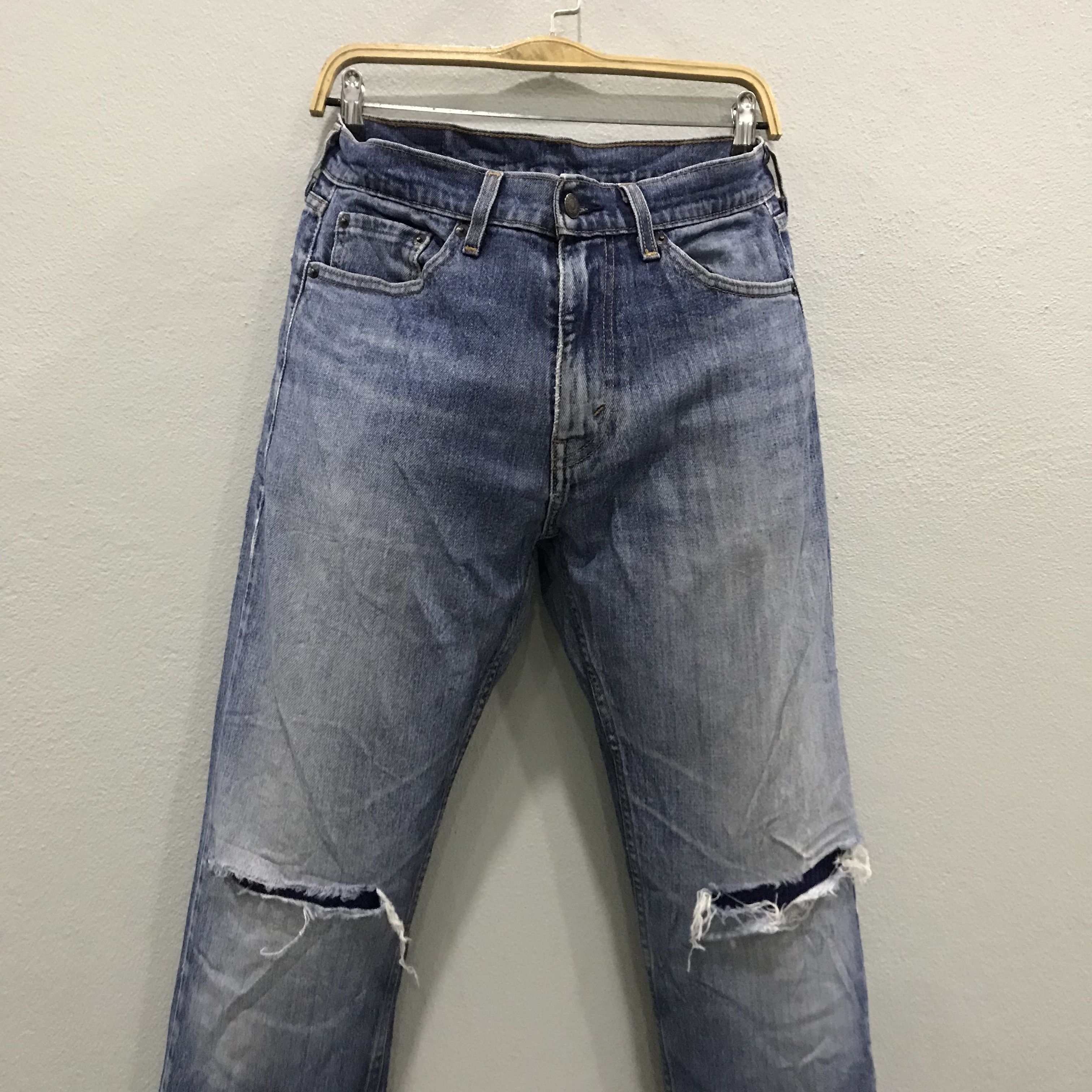 Levi's Vintage Levi's 505 Jeans Distressed Ripped Knees 90s Style Size US 30 / EU 46 - 3 Thumbnail