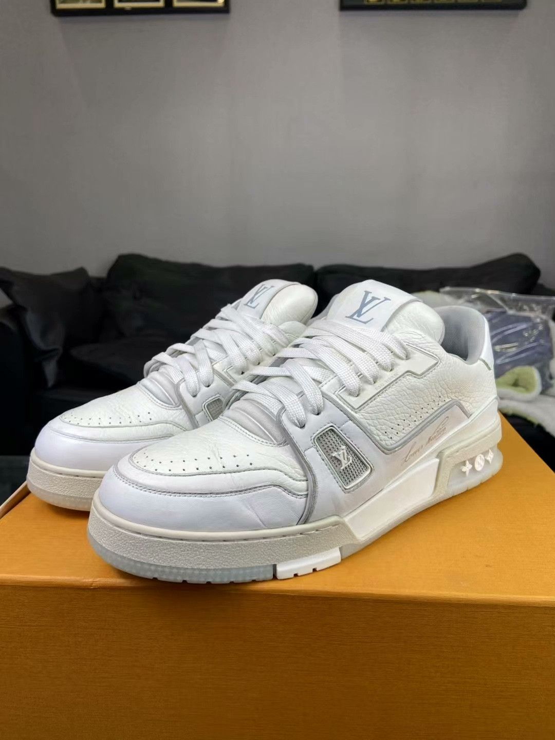 Louis Vuitton Louis Vuitton Training White Lowtop Sneakers 41 Men Size US 8.5 / EU 41-42 - 1 Thumbnail