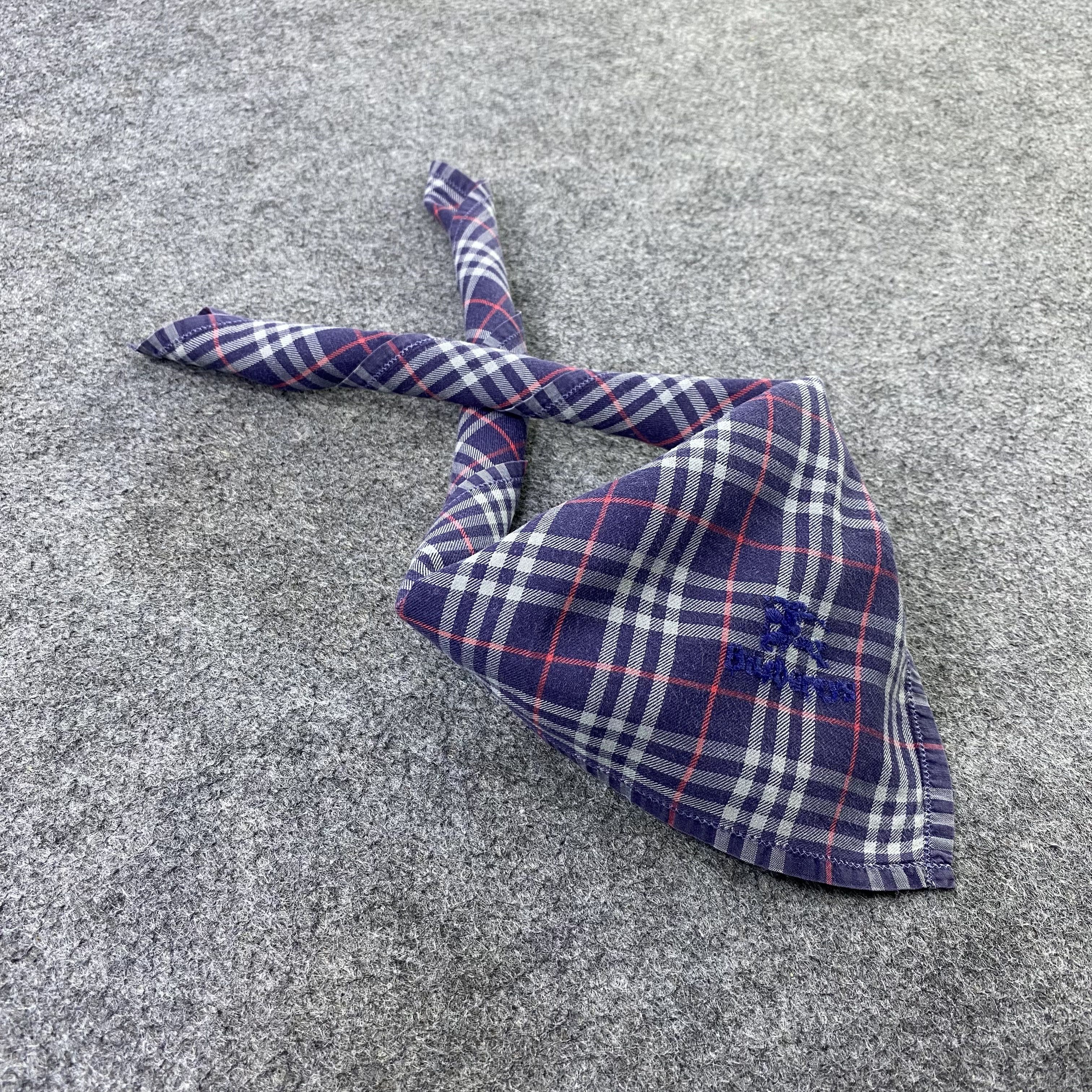 Burberry Burberry Handkerchief Neckerchief Bandana-B1851 Size ONE SIZE - 1 Thumbnail