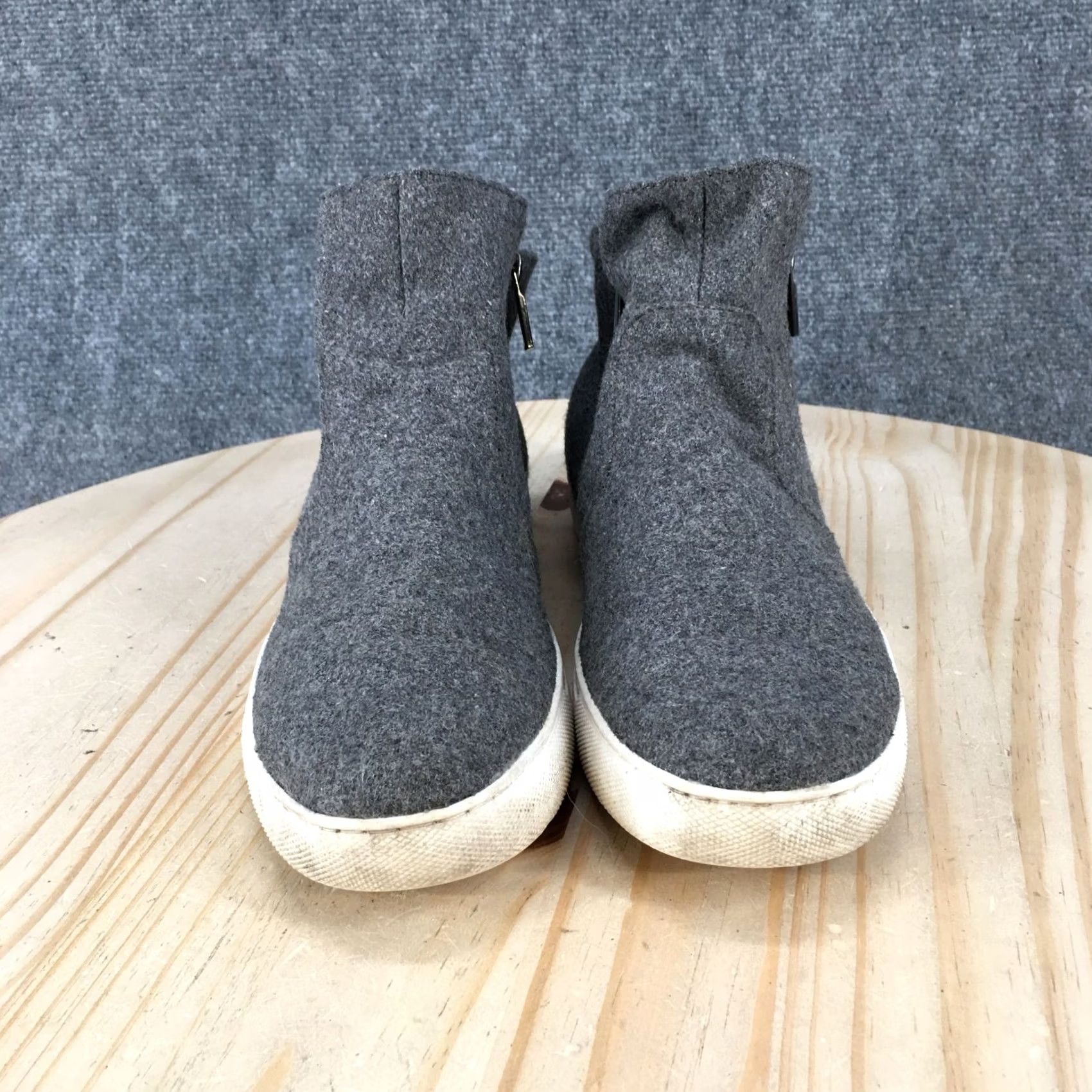 Kenneth Cole Kenneth Cole Boots Womens 9 M Keenan Ankle Bootie Gray Side Zip Comfort Casual Size US 9 / IT 39 - 7 Thumbnail