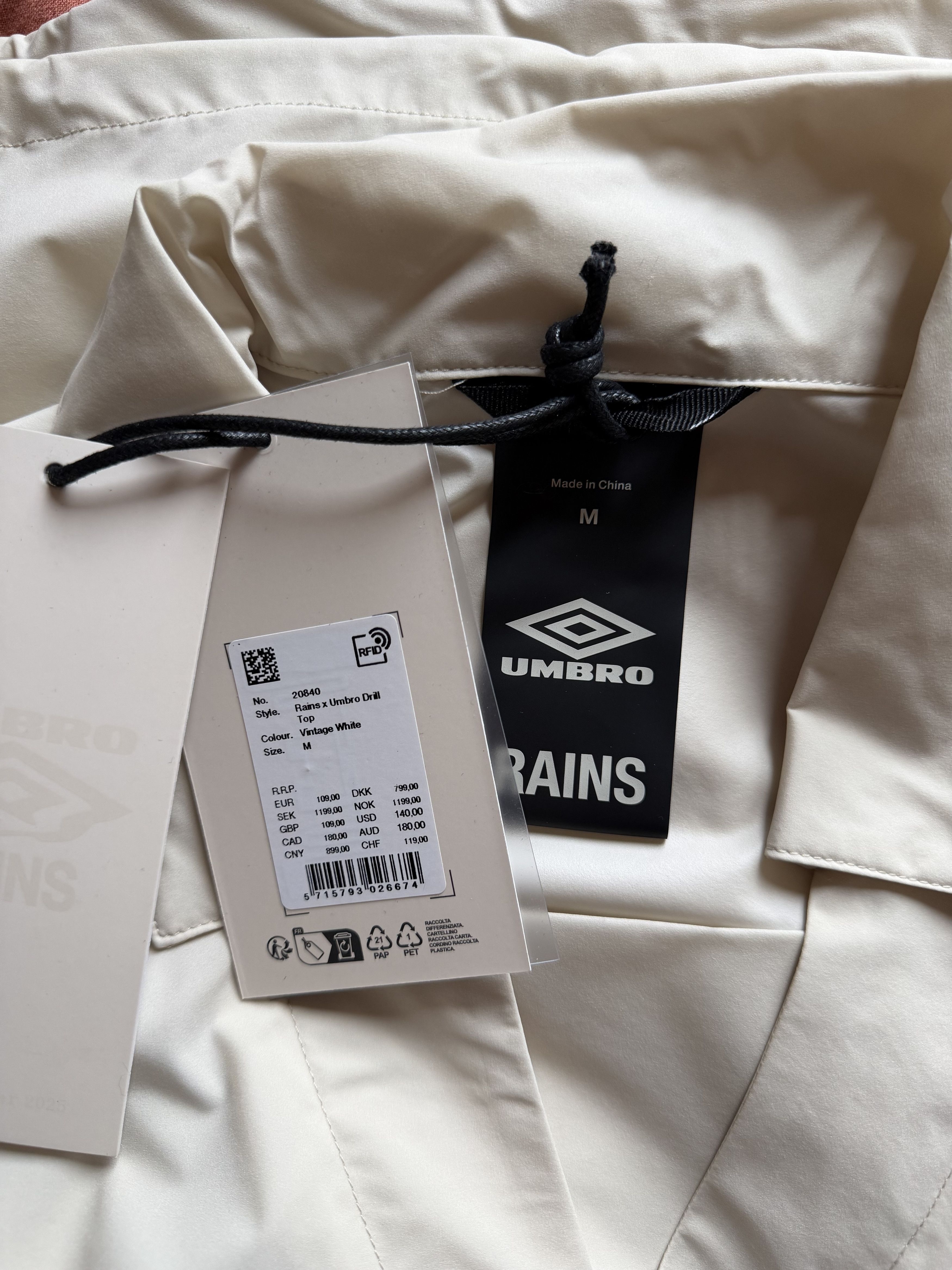 Umbro RAINS Umbro Drill Top in Vintage White Size US M / EU 48-50 / 2 - 7 Thumbnail