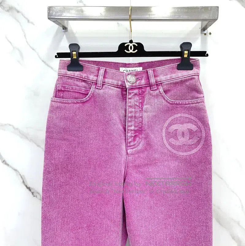 Chanel Chanel Pink Logo Women's Denim Jeans . Size 23" - 2 Thumbnail