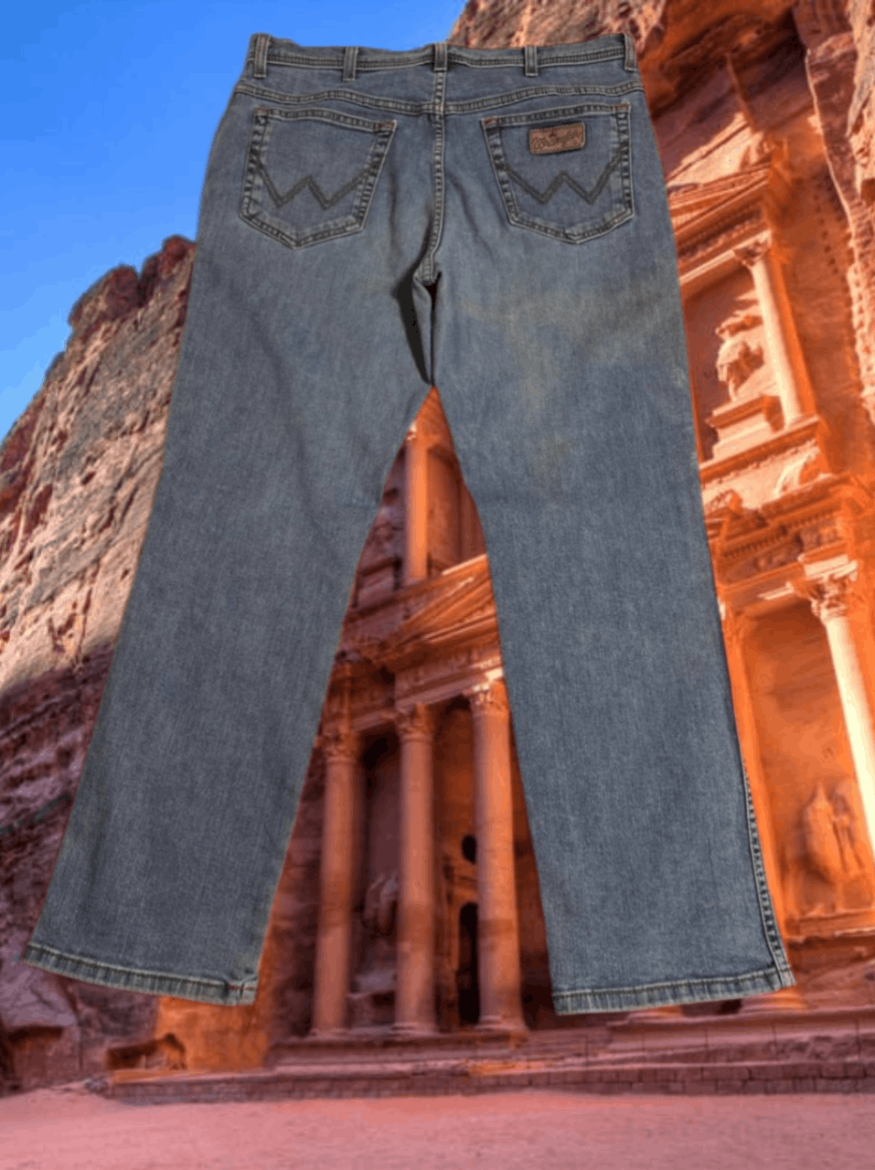 Wrangler Vintage Y2K Wrangler Baggy Dirty Mud Washed Ripped Jeans Size US 38 / EU 54 - 1 Thumbnail