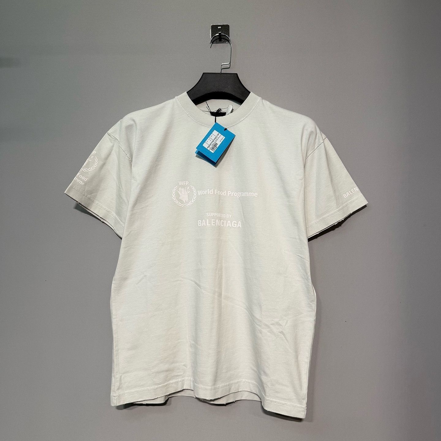 Balenciaga Balenciaga WFP Logo T-Shirt Size M Size US M / EU 48-50 / 2 - 1 Thumbnail
