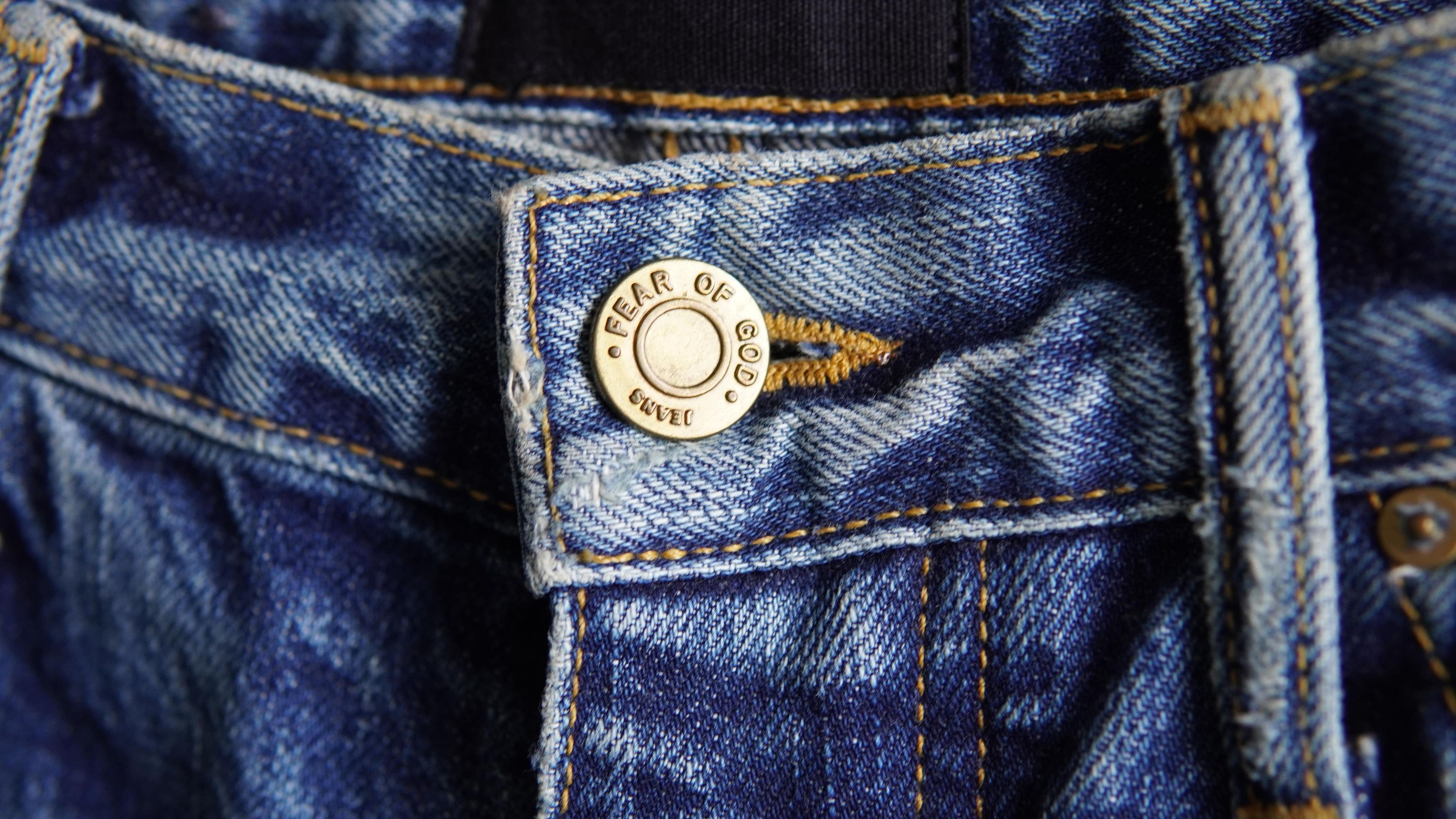 Fear of God Fear of God 5th Collection Denim – Light Wash – Size 30 Size US 30 / EU 46 - 3 Thumbnail