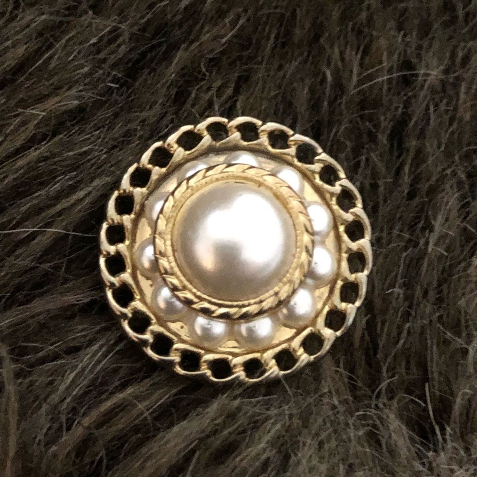 Vintage Vintage faux pearl gold plated metal button cover Size ONE SIZE - 1 Thumbnail