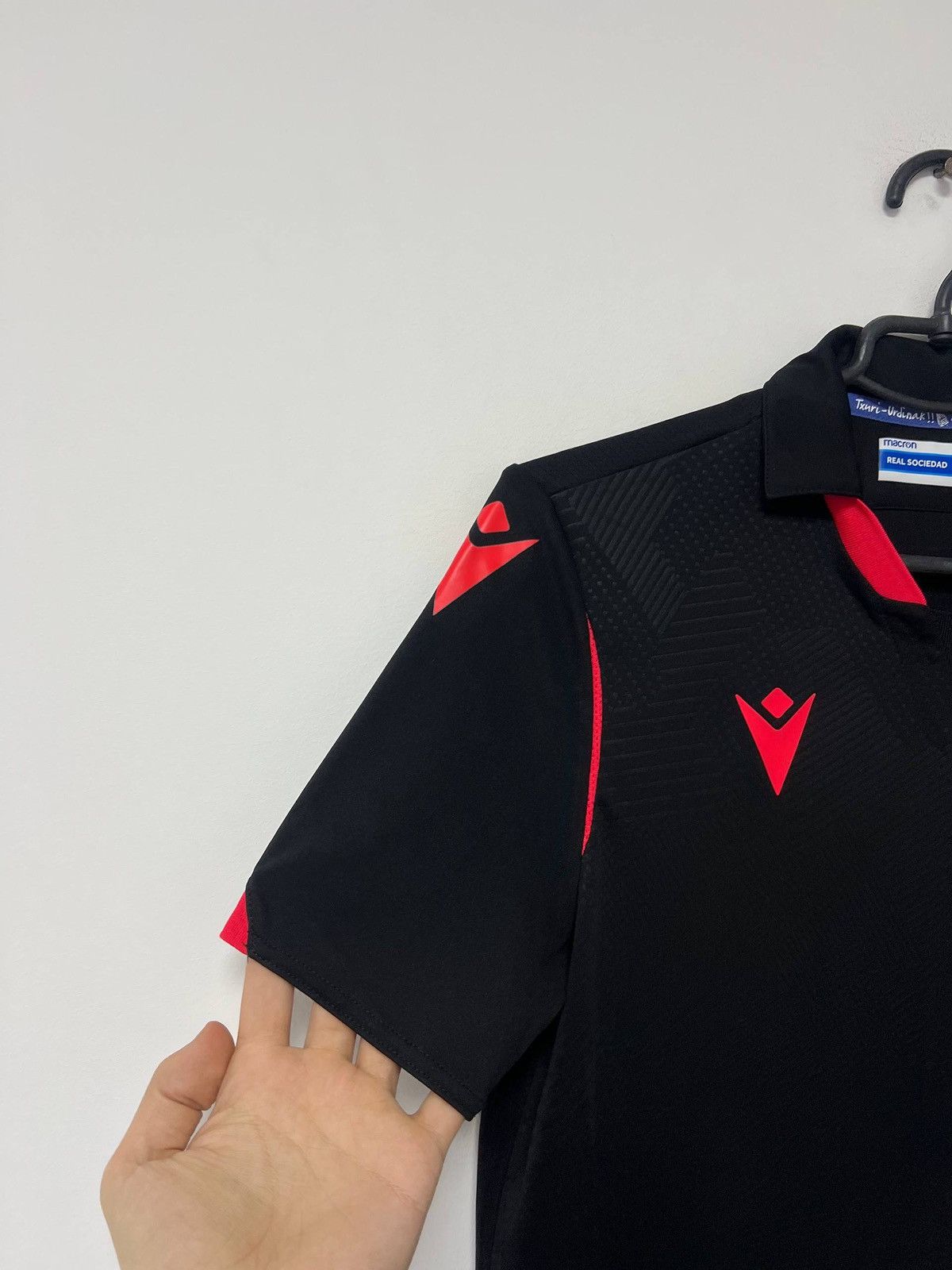 Macron Vintage Real Sociedad 2020/2021 Away Football Shirt Macron S Size US S / EU 44-46 / 1 - 3 Thumbnail