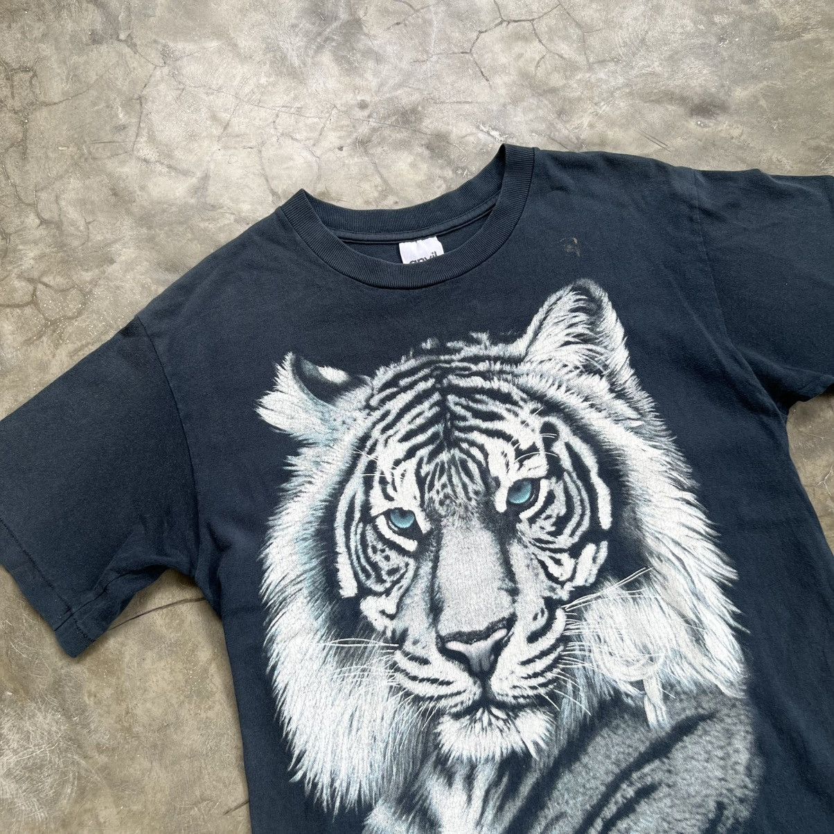 Vintage 1990’s Zooper by Anvil Single Stitch T-Shirt Size US M / EU 48-50 / 2 - 2 Thumbnail