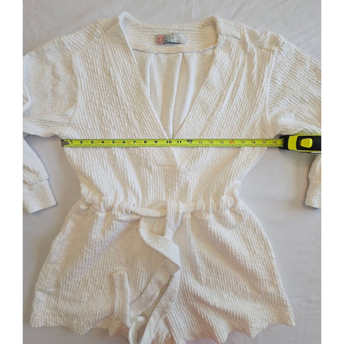 Free People EUC Free People FP Beach White Greta Romper Cover-Up XS Size 26" / US 2 / IT 38 - 6 Thumbnail