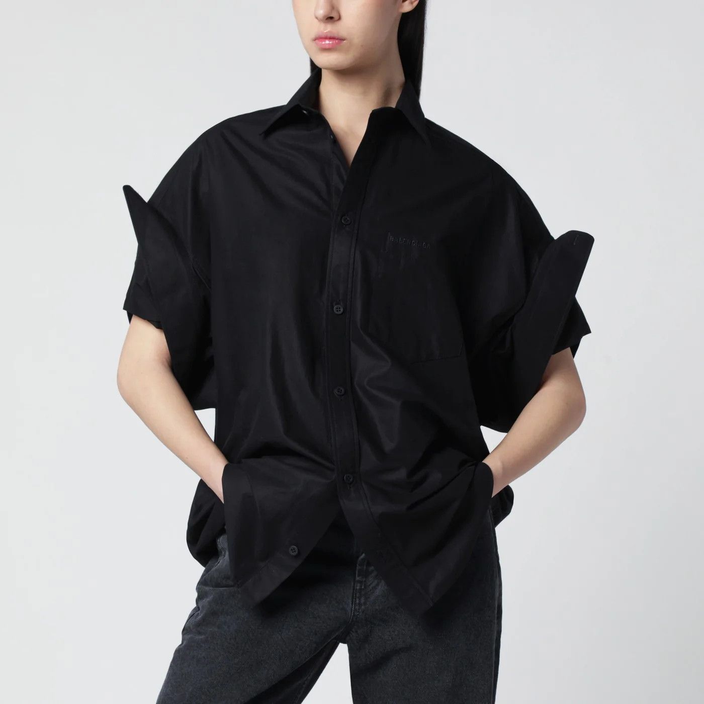 Balenciaga o1d2blof0426 Button Shirt in Black Size XS / US 0-2 / IT 36-38 - 1 Thumbnail
