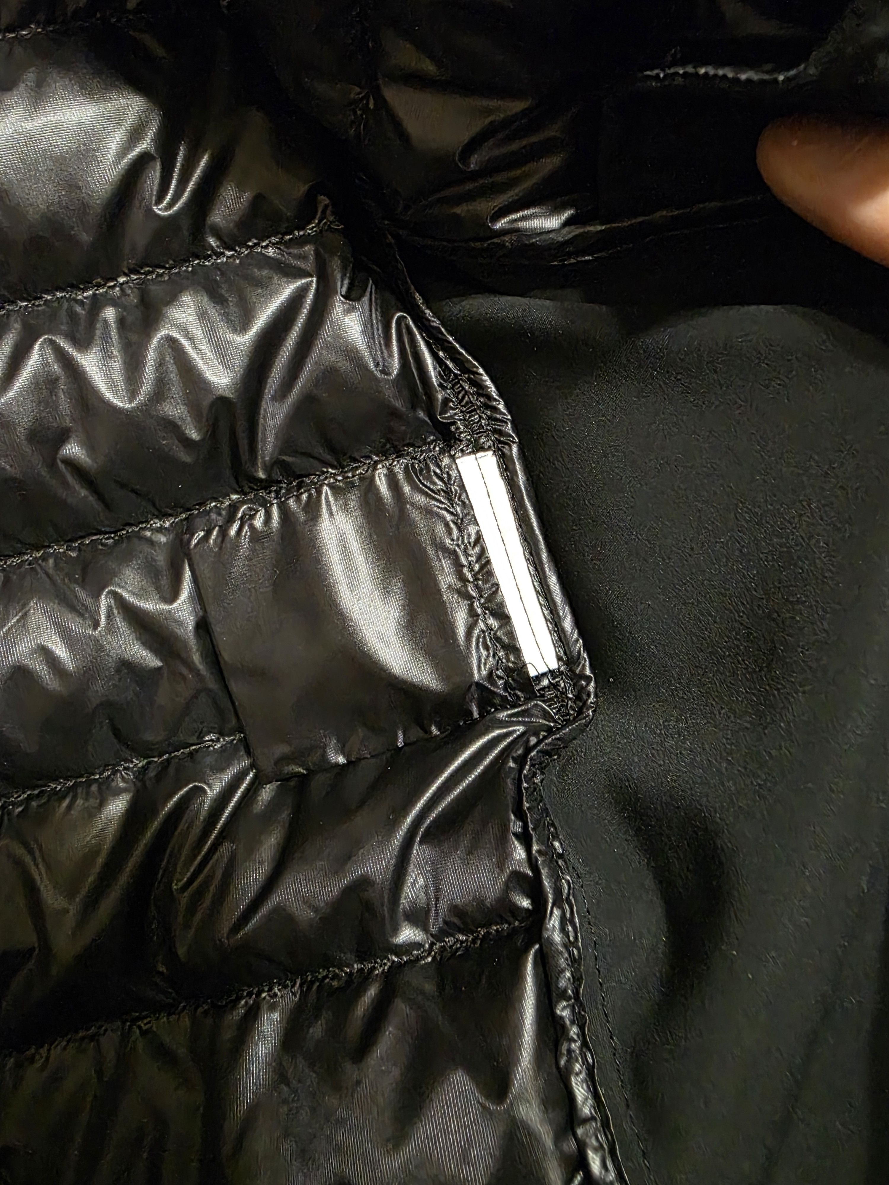 Moncler MONCLER BLACK PATCH LIGHTWEIGHT DOWN JACKET PERFECT CONDIT Size US L / EU 52-54 / 3 - 10 Thumbnail