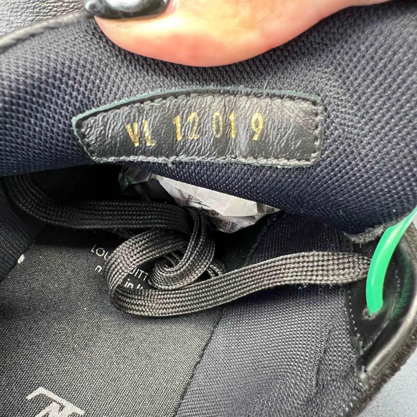 Louis Vuitton LV Trainer Black Monogram Size 9 (43) Used Size US 9 / EU 42 - 8 Thumbnail