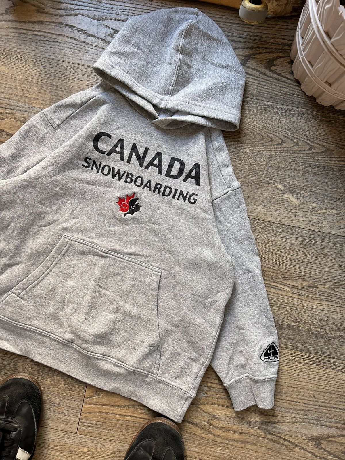 Nike × Nike ACG × Vintage Vintage 00's Nike ACG Canada Snowboarding Hoodie Size US XS / EU 42 / 0 - 2 Thumbnail