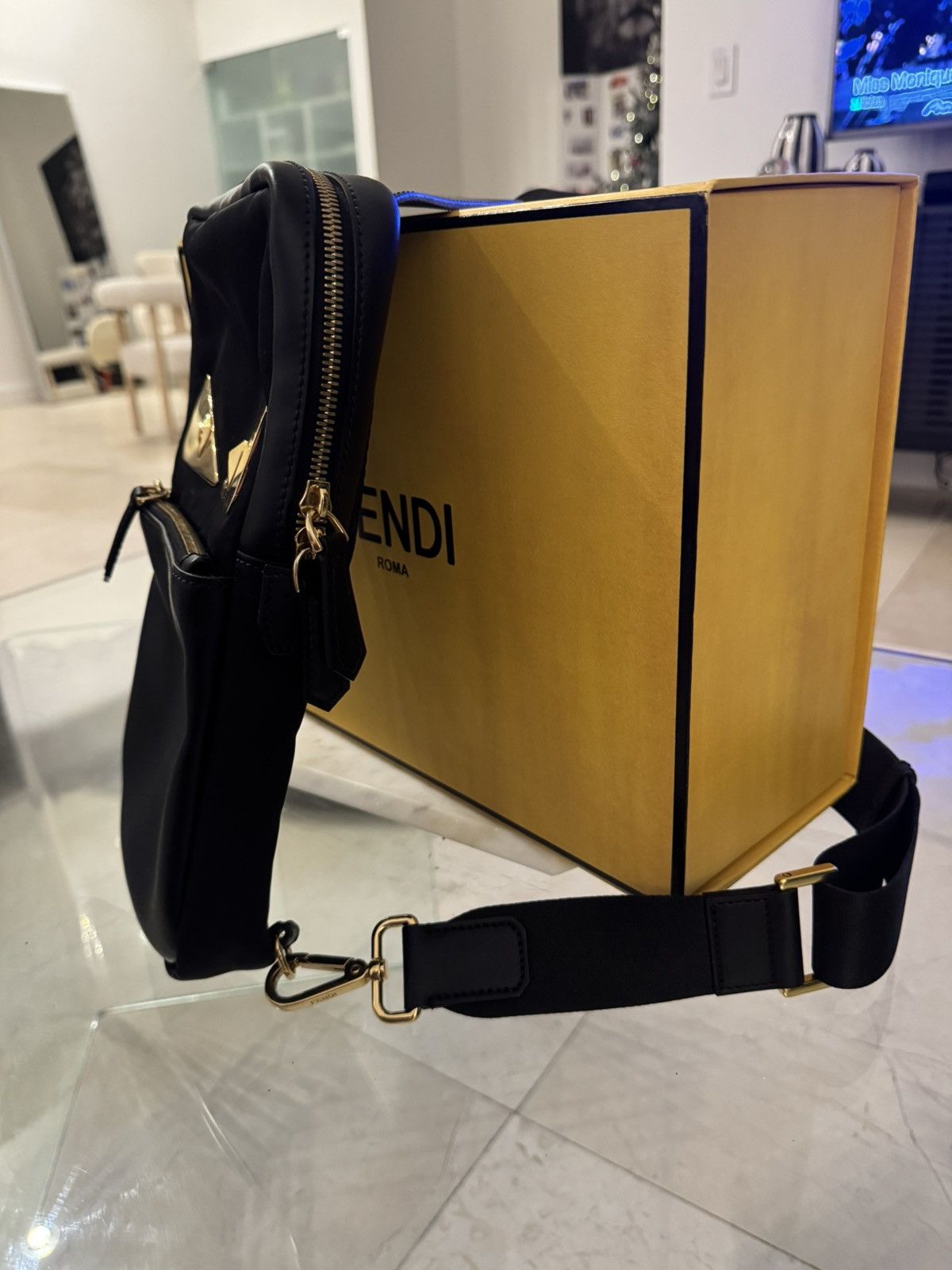 Fendi Fendi monster crossbody bag leather Size 32 - 8 Thumbnail