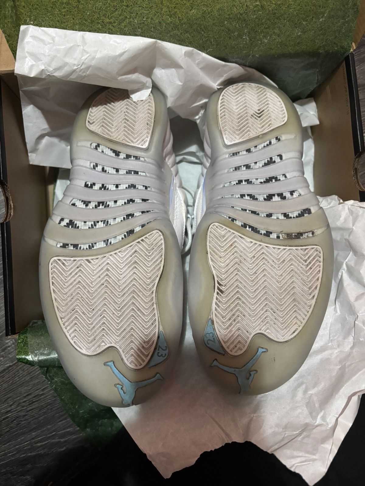 Jordan Brand Jordan 12 low Easter Size 7.5 Mens Size US 7.5 / EU 40-41 - 4 Thumbnail