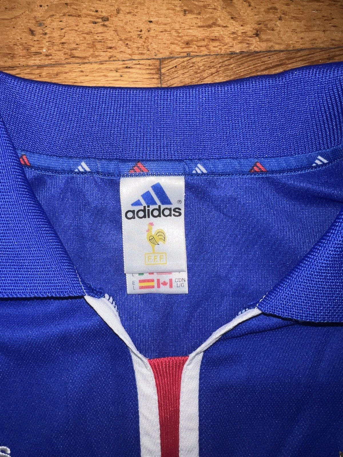 Adidas France 2000 authentic home shirt -ZIDANE 10 Size US L / EU 52-54 / 3 - 4 Thumbnail
