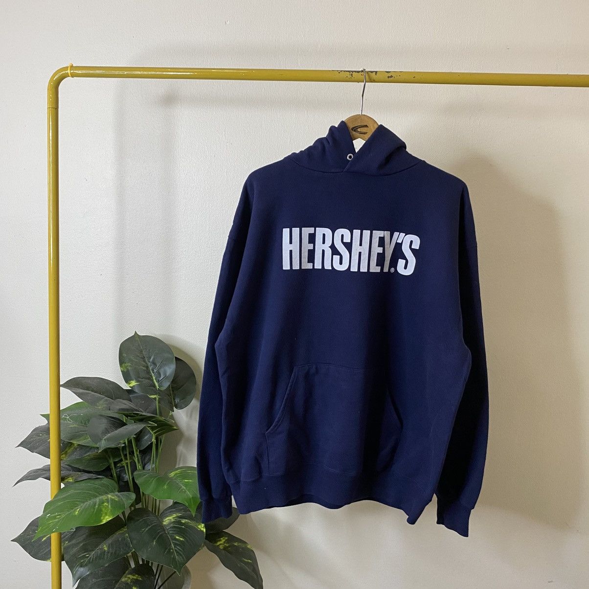 Vintage Vintage 1990s Hersheys Chocolate Promo Pullover Hoodie Size US XL / EU 56 / 4 - 1 Thumbnail