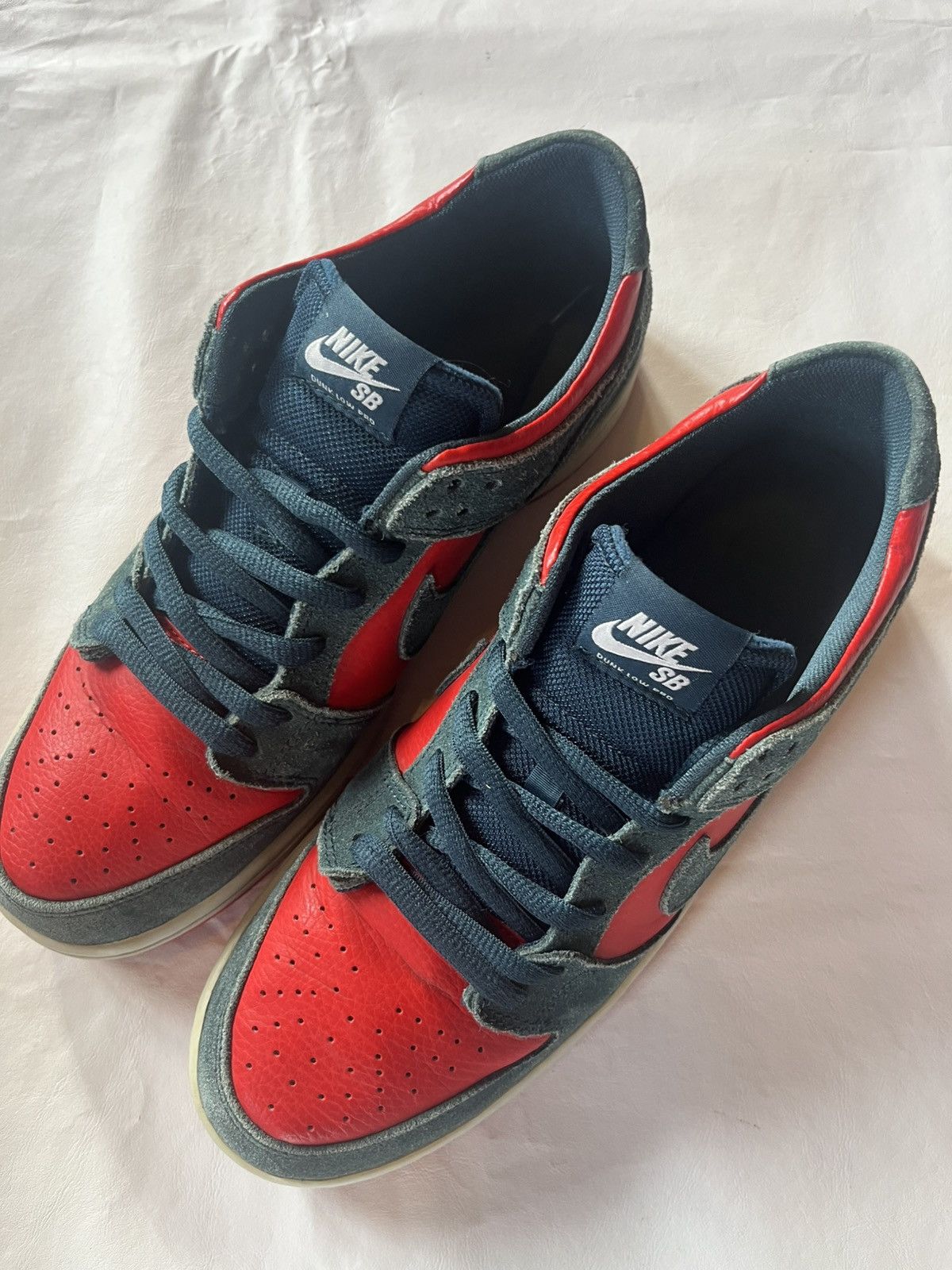 Nike *RARE* Nike Sb Dunk Low Reverse Shark🦈 Size US 11 / EU 44 - 7 Thumbnail