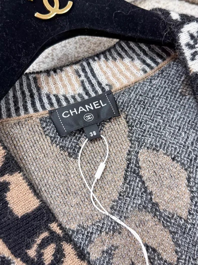 Chanel Chanel Black wool Mahai wool blend leopard print camellia Size XS / US 0-2 / IT 36-38 - 6 Thumbnail