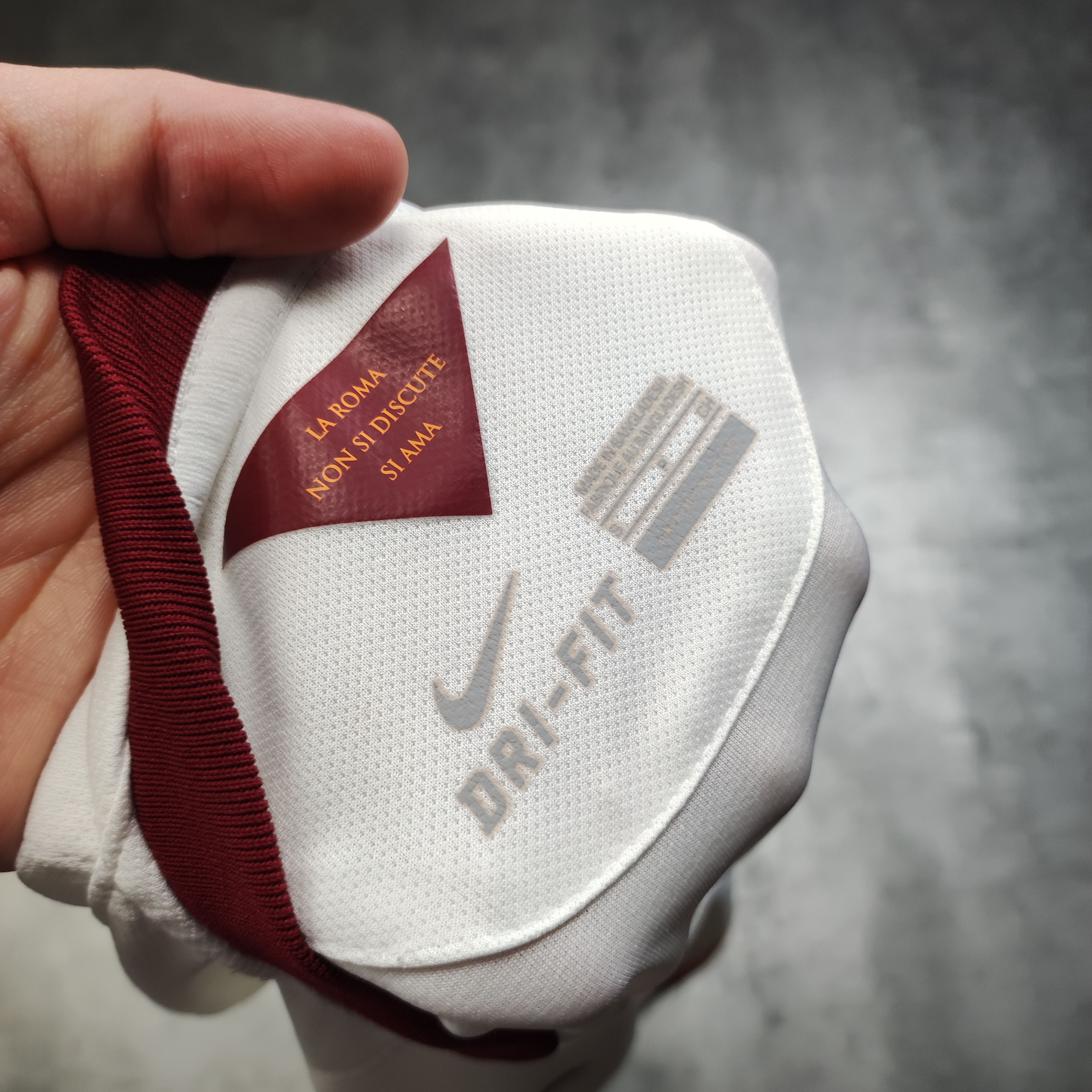 Vintage RARE Football Soccer Roma FC 2015 Away Nike Jersey Size US S / EU 44-46 / 1 - 8 Thumbnail