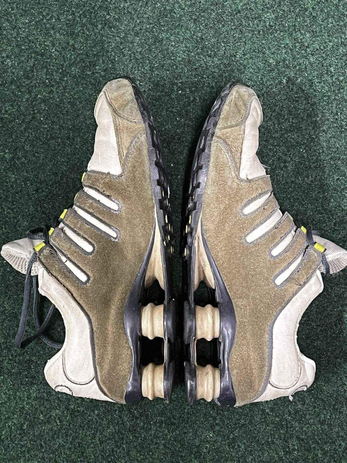 Nike 2007 Nike Shox NZ Size US 5.5 / EU 38 - 5 Thumbnail