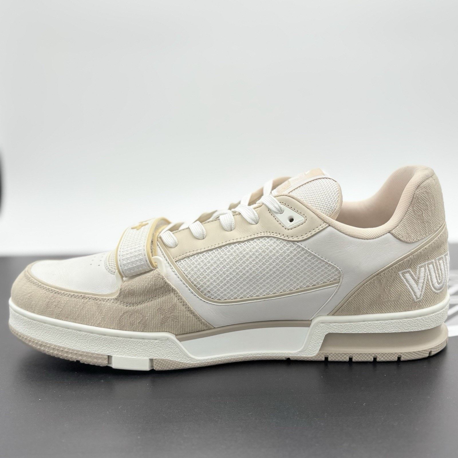 Louis Vuitton Louis Vuitton Trainer Strap ' Beige ' | SUPER CLEAN! Size US 12.5 / EU 45-46 - 4 Thumbnail